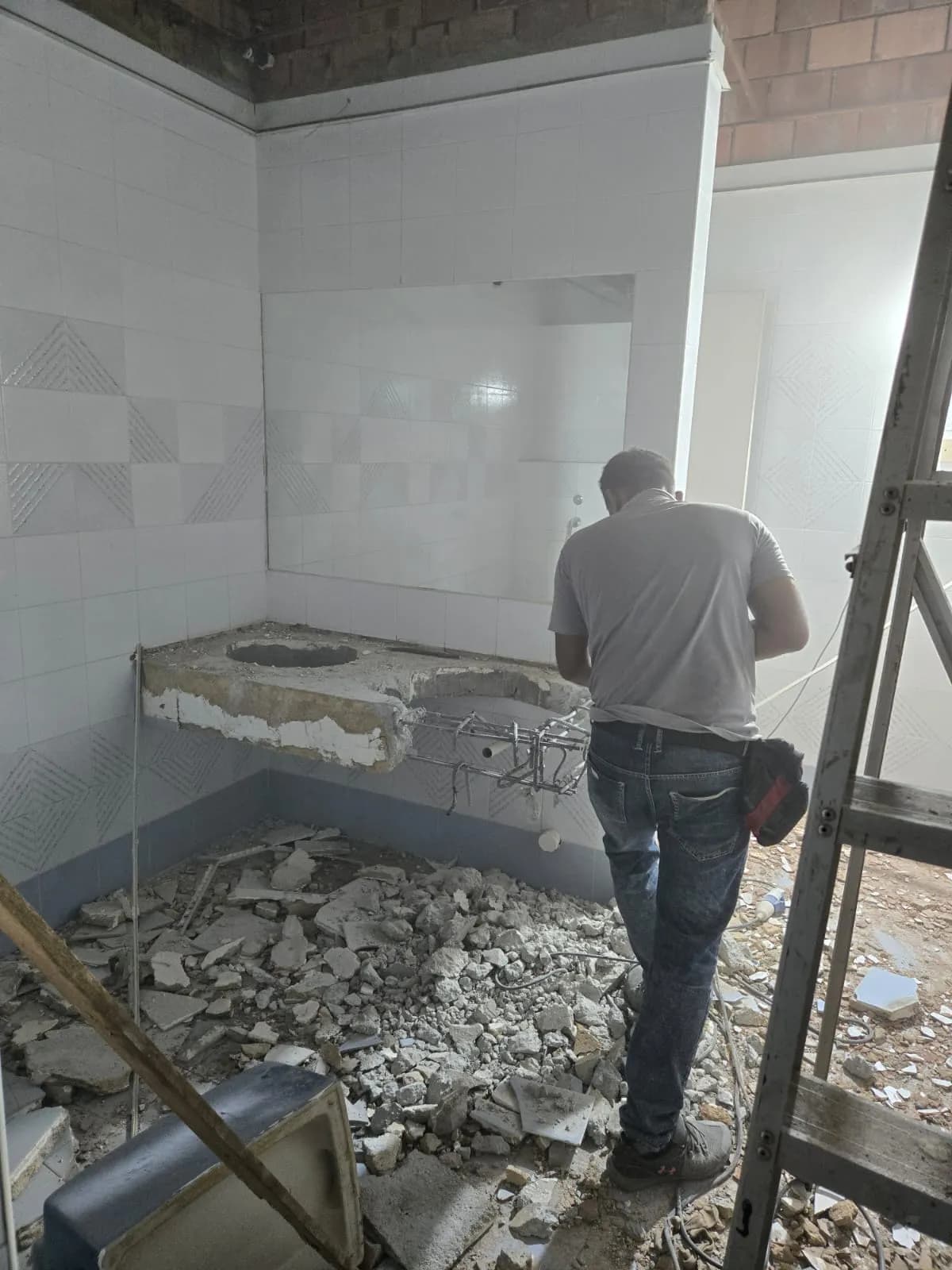 Floor & Wall Tile Removal