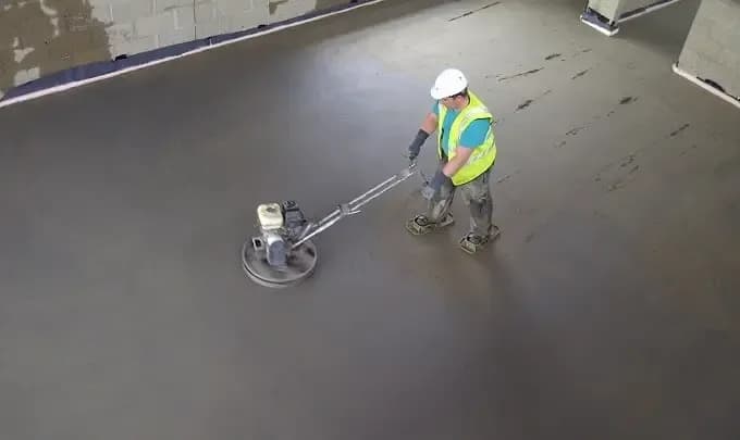 Cement Screeding
